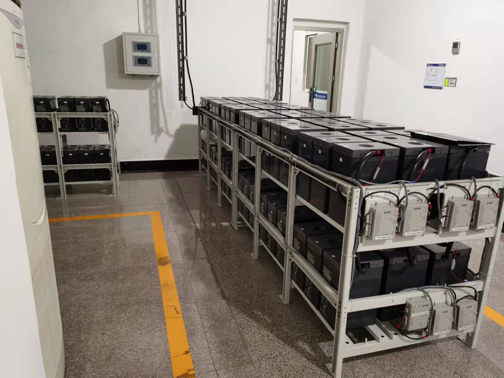 趣体育ups电源如何根据主机功率和待机时间计算电池容量？